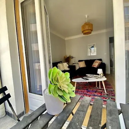 Proche Du D'allier Apartment